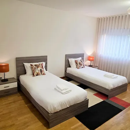 아파트 Villarmo Cais