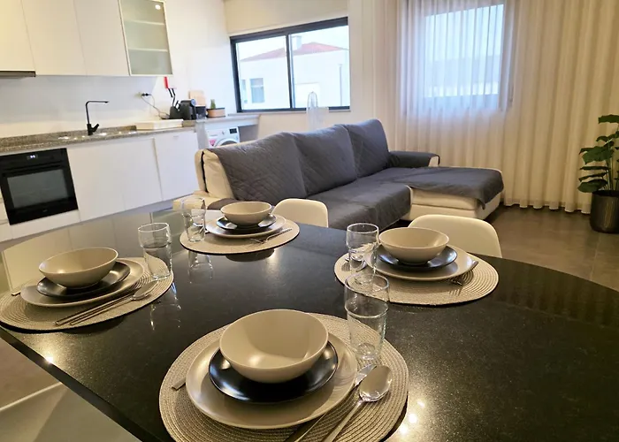 Villarmo Cais 维亚纳堡